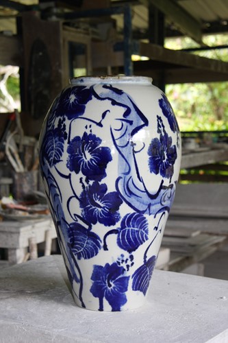 Large Blue and White Hibiscus Pot
