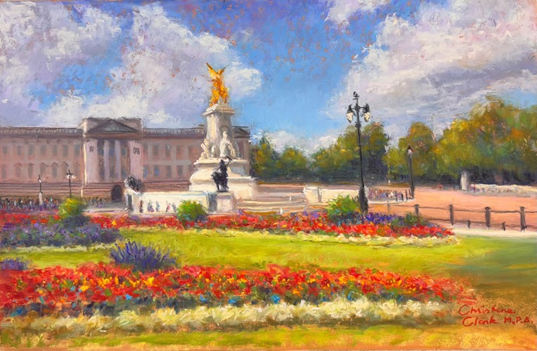 Queen Victoria Statue and Gardens - Buckingham Palace